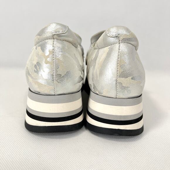 Softwaves Platform Cadie Loafer Sneaker Ice White Silver 36.5 US 6 Chain Kiltie - Picture 5 of 9